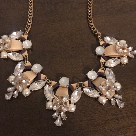 Forever 21 Necklace - Picture 3 of 3